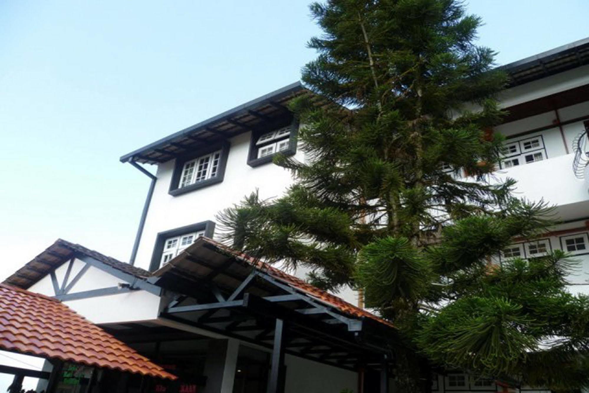 Country Lodge Resort Brinchang Exterior photo